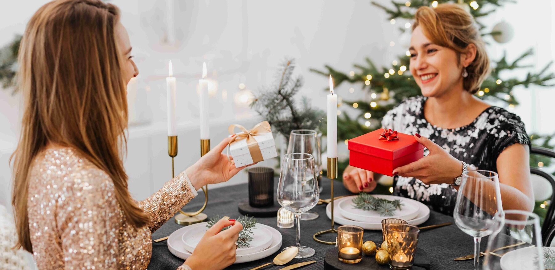 Exchange of gifts - Christmas activities for adults