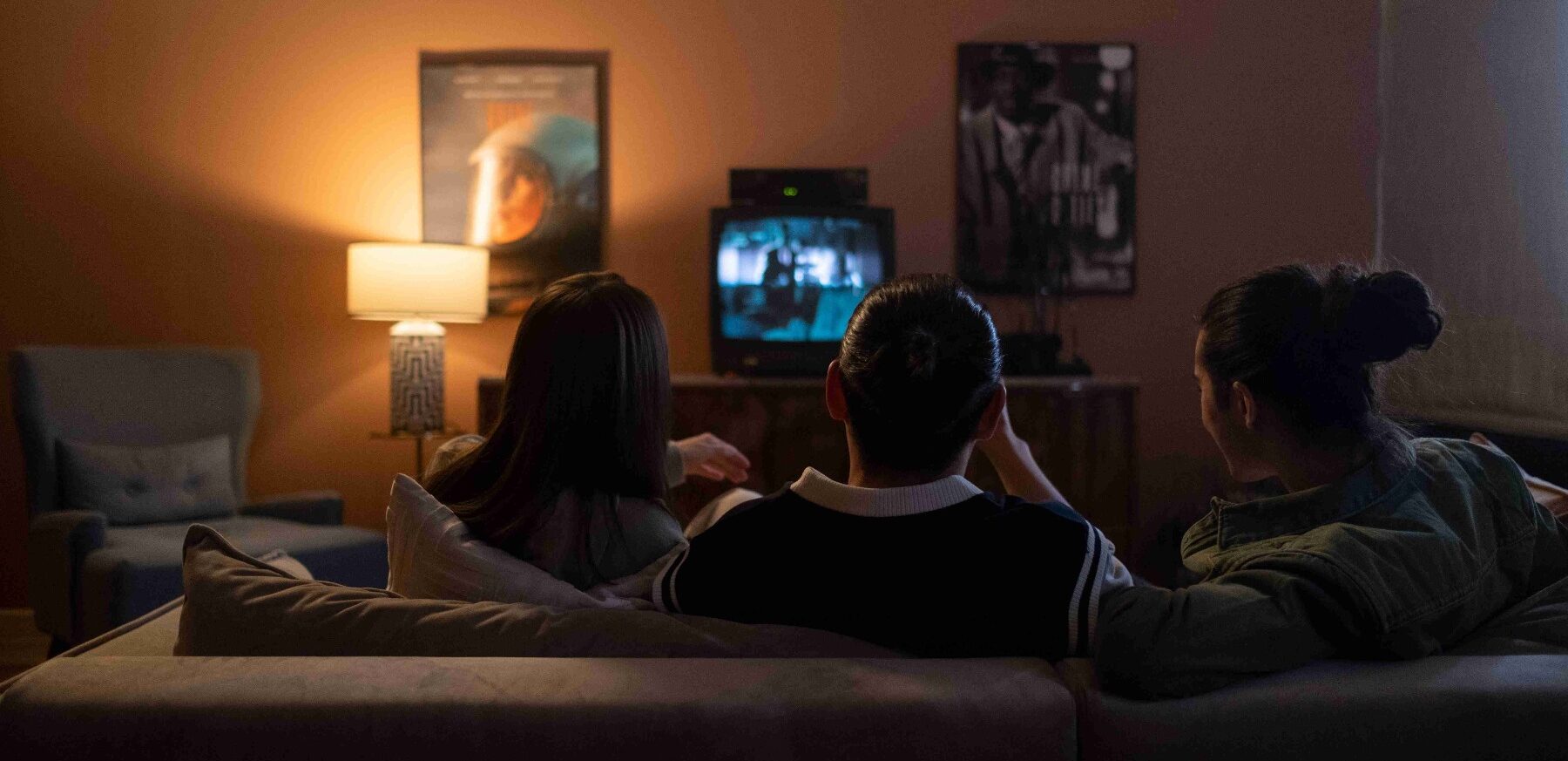 holiday movie marathon - Christmas Activities for Family